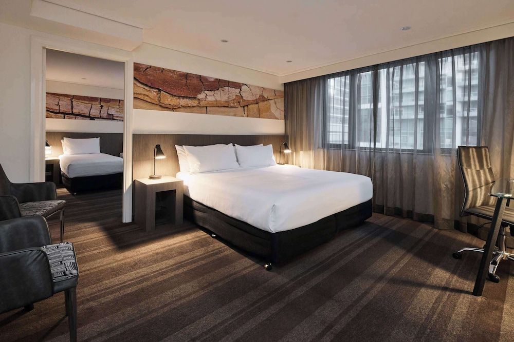 Rydges World Square featured 3