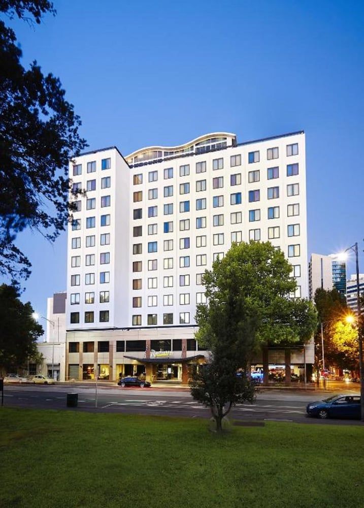 Radisson on Flagstaff Gardens Melbourne 3