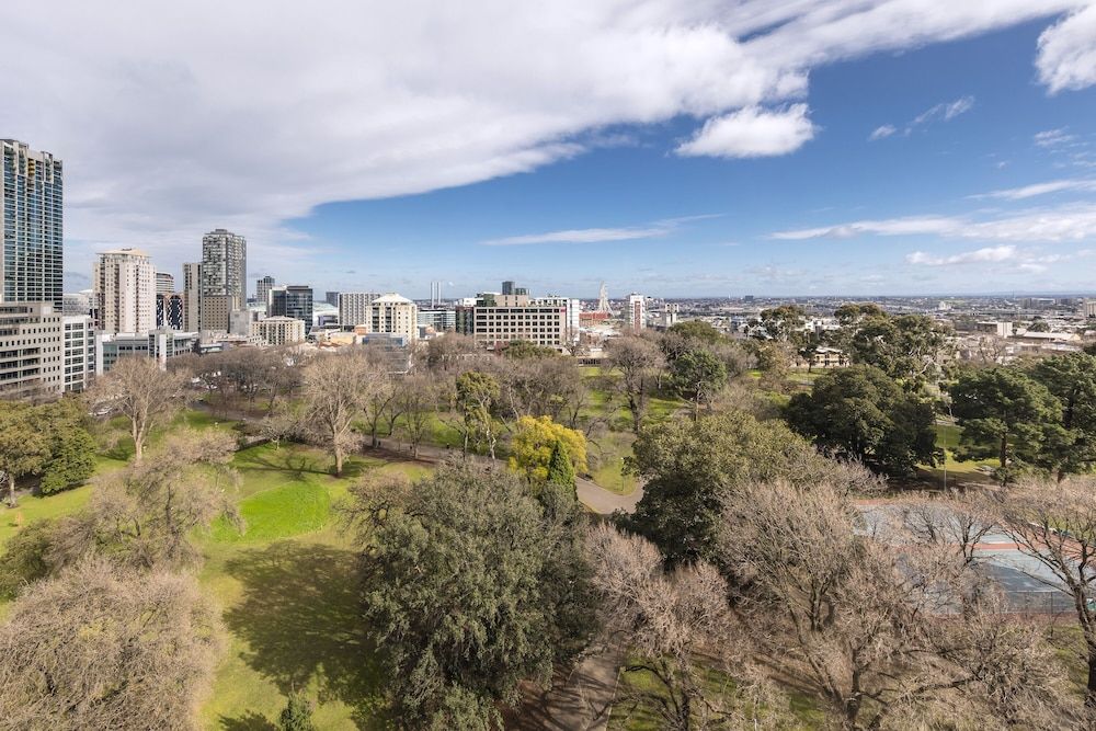 Radisson on Flagstaff Gardens Melbourne 5