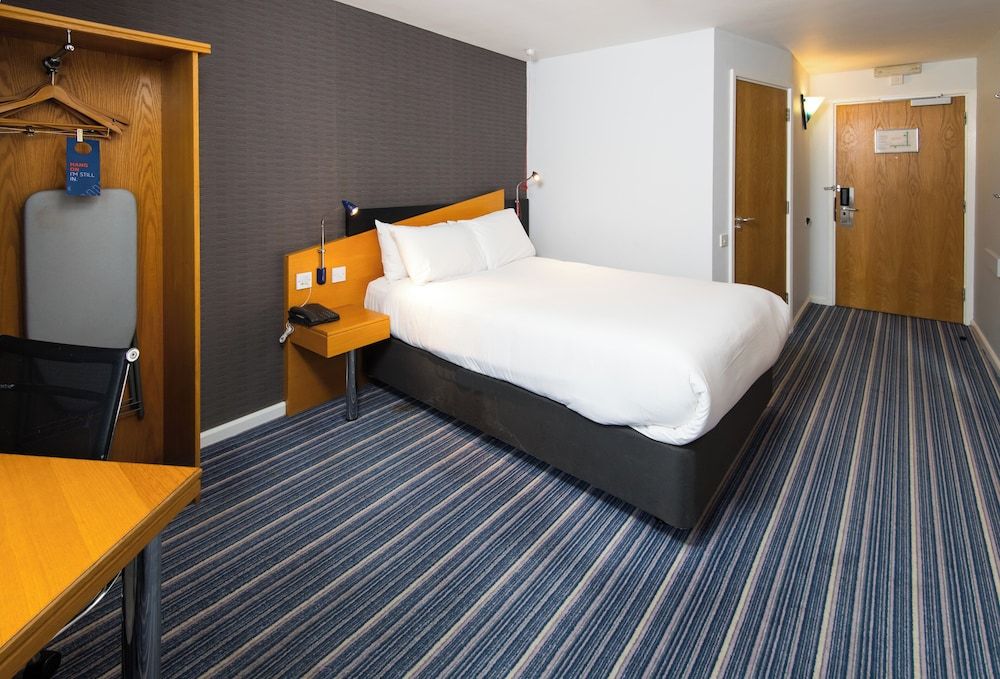 Holiday Inn Express Manchester East, an IHG Hotel