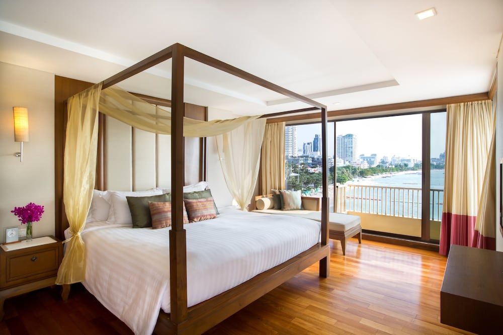 Dusit Thani Pattaya featured 2