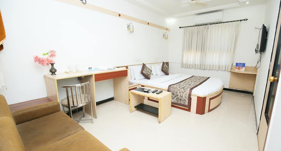 undefined Hotel Ever Krishna 3