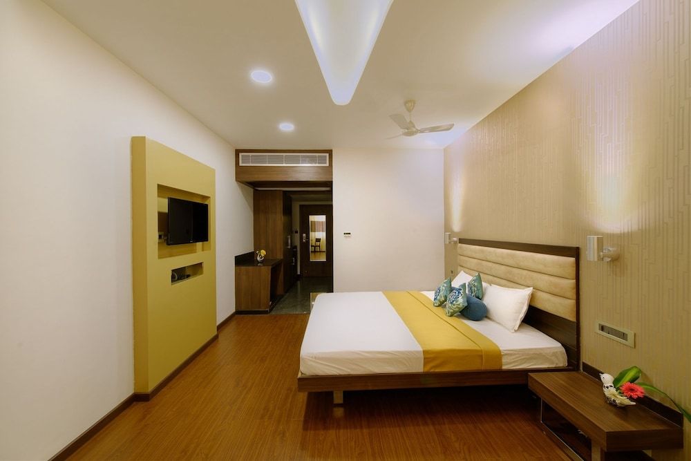 Hotel Priyadarshini Pride Premium Room 3