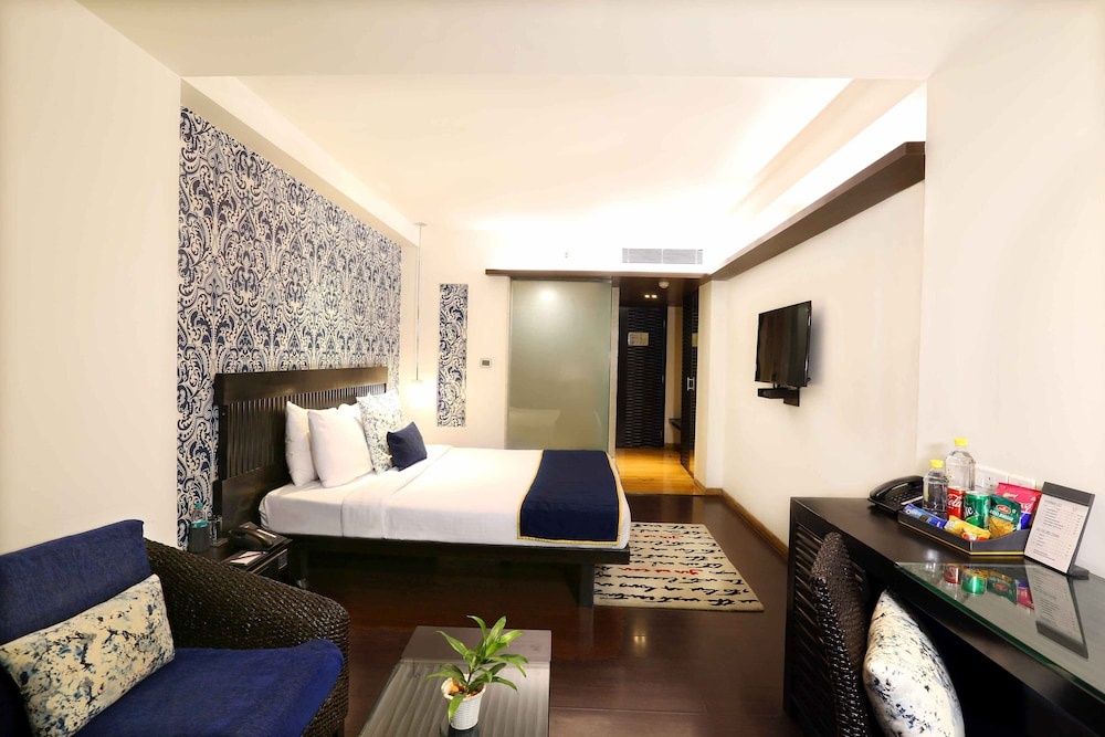 Mosaic Hotel Noida Club Double Room