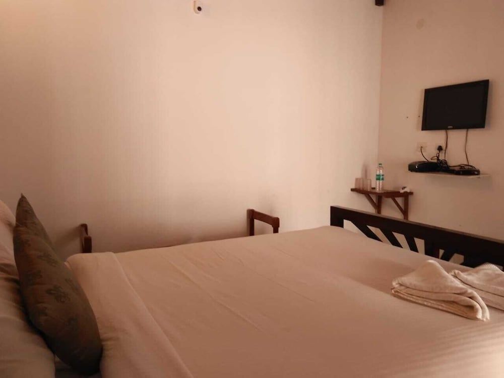 Esparan Heritage Executive Room (No Parking at Hotel) 6