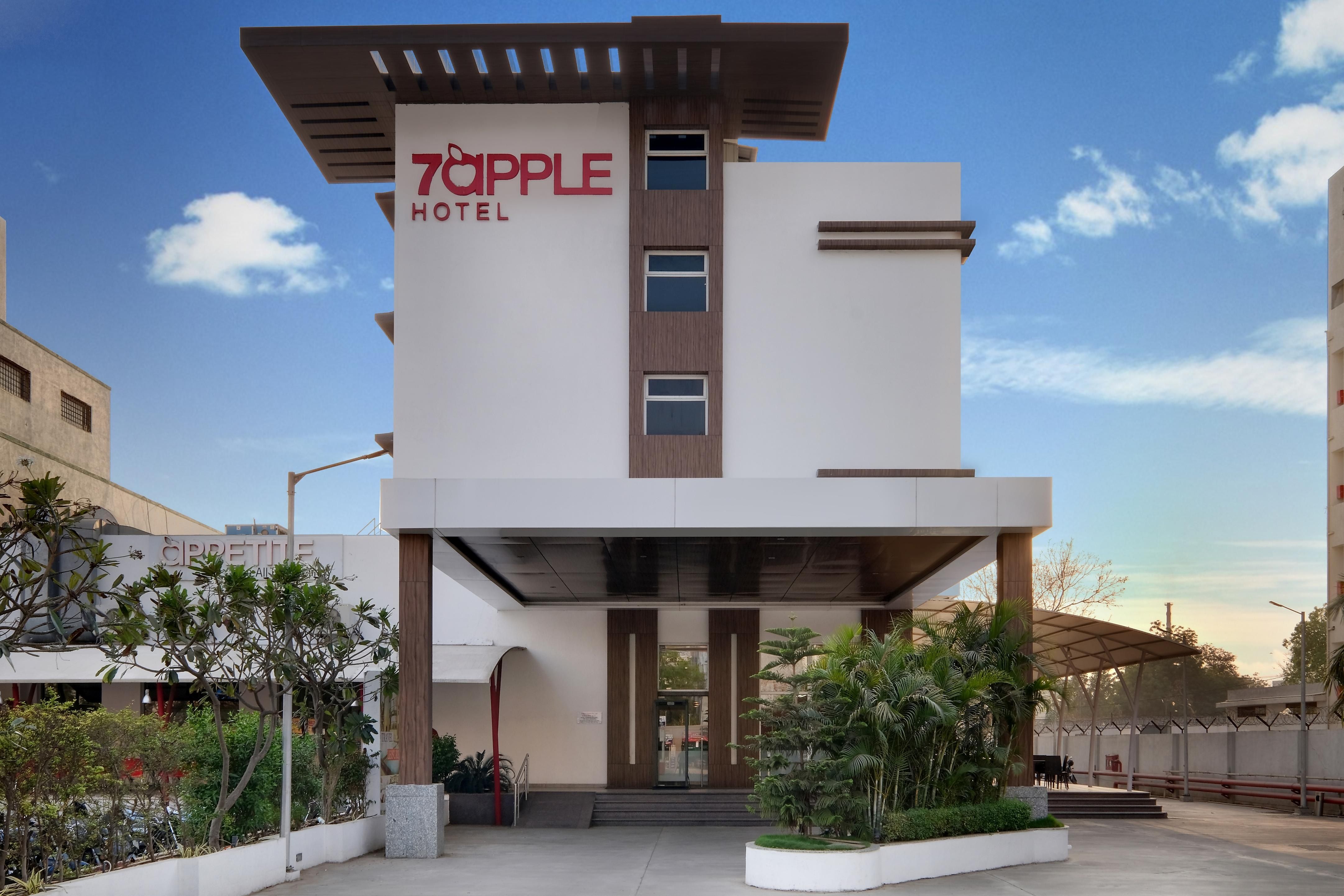 7 Apple Hotel Vadodra others