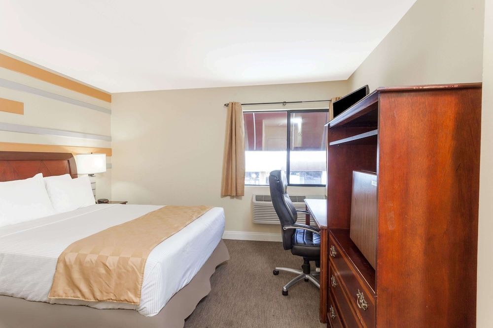 Knights Inn Downtown Los Angeles Room, 1 Queen Bed 10