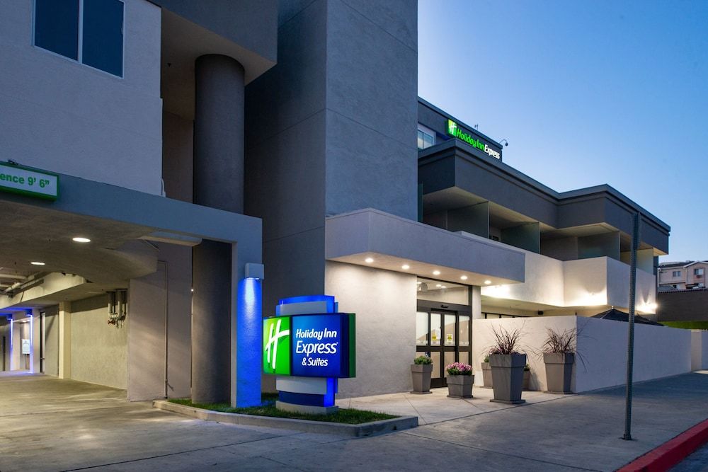 Holiday Inn Express Los Angeles Downtown West, an IHG Hotel 3