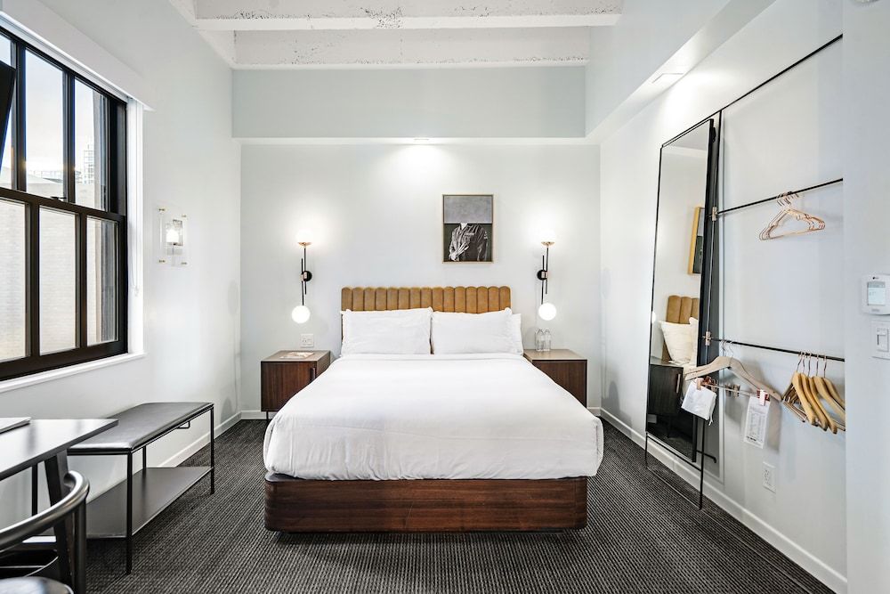 The Guild Hotel, San Diego, A Tribute Portfolio Hotel by Marriott Cozy Queen 5