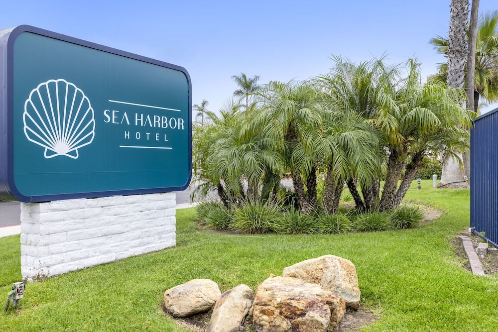 Sea Harbor Hotel