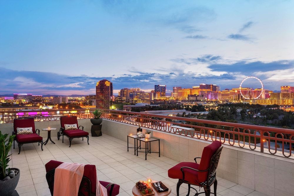 Embassy Suites by Hilton Convention Center Las Vegas featured 4