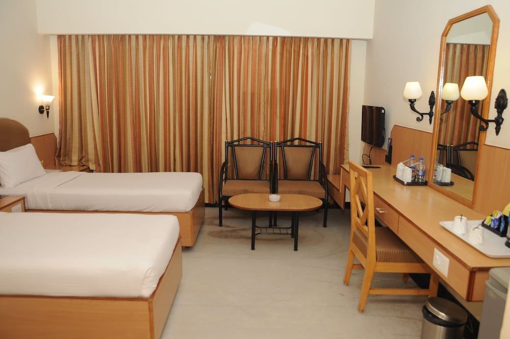 SRM Hotel Trichy Executive Room 3