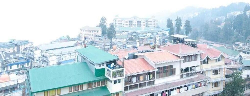 Hotel Sonar Bangla Darjeeling exterior 2