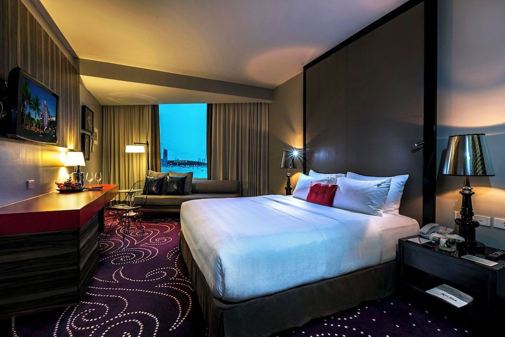 Hard Rock Hotel Pattaya featured 3