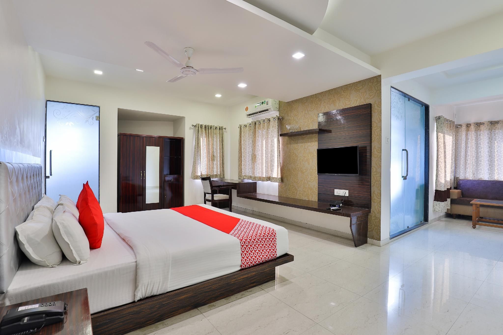 Capital O 22649 Hotel Westview Suite Double - Trent - Intech 2
