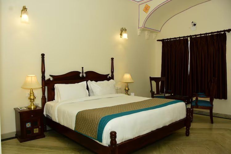 Abhyaran Resort & Spa Deluxe Room 2