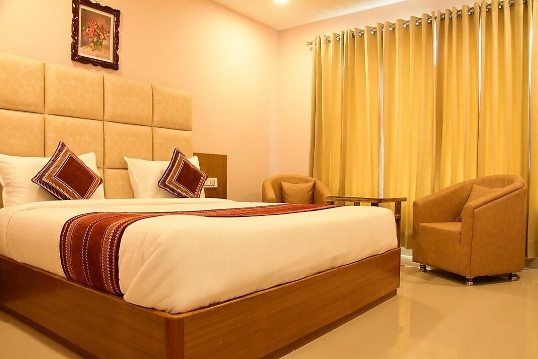 Rama Trident Executive Rooms with Banganga Helipad Drop 9