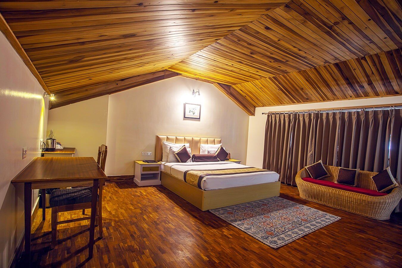 COTTAGE MOUNTAIN VIEW ROOM