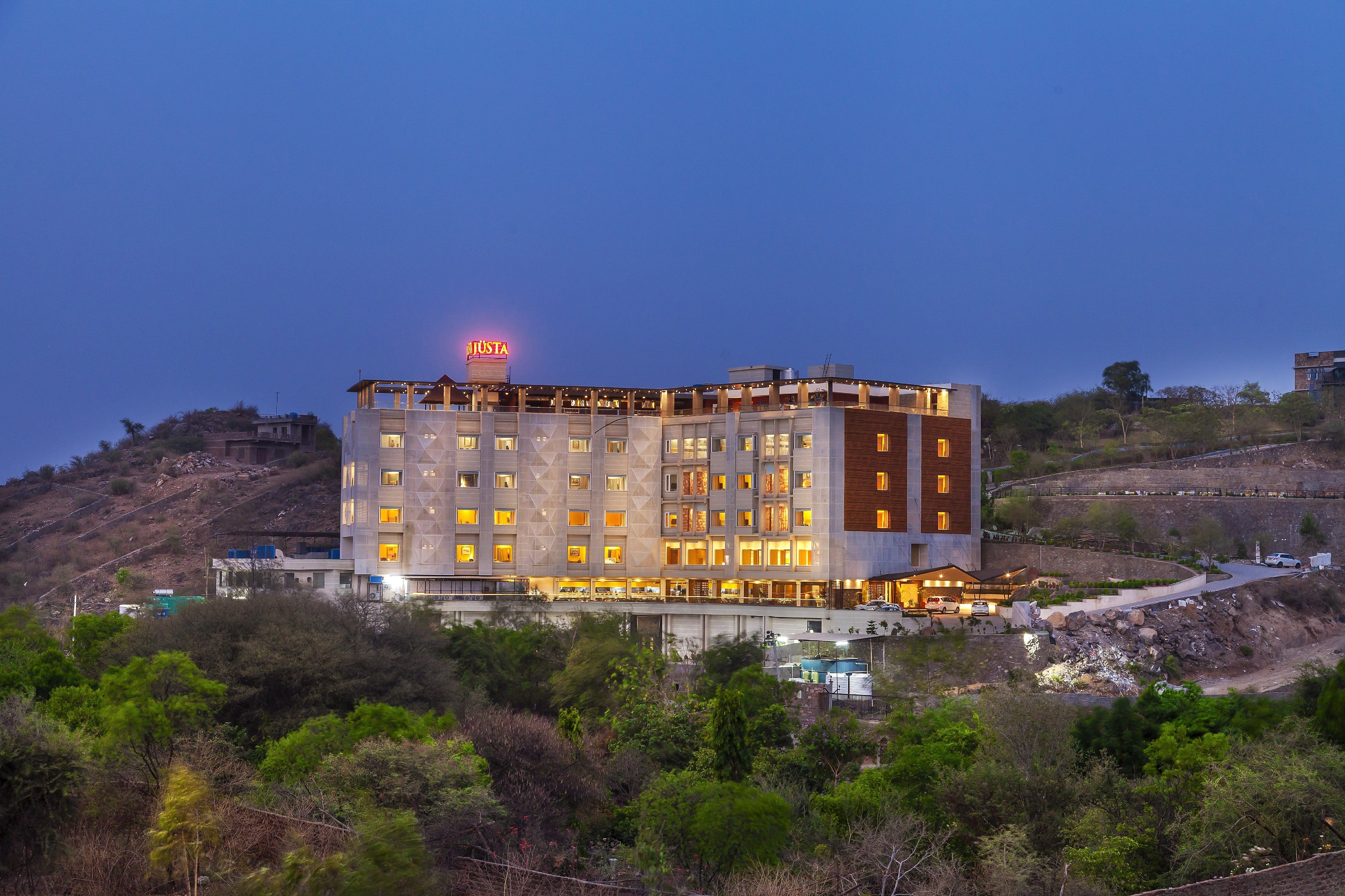 juSTa Sajjangarh Resort & Spa