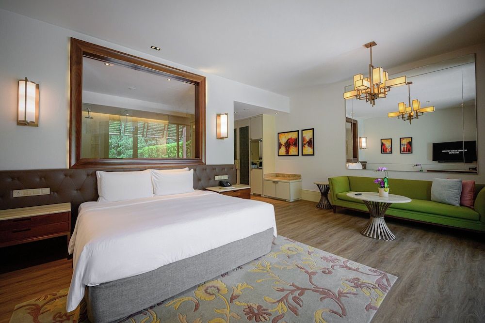 Resorts World Sentosa - Equarius Hotel Deluxe Room- Unwind and Dine Package 7