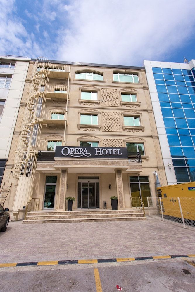 Opera Hotel 2