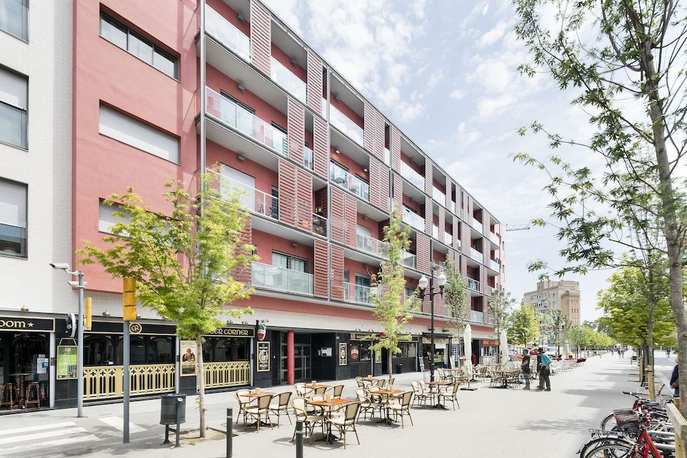 Lugaris Rambla - Apartments