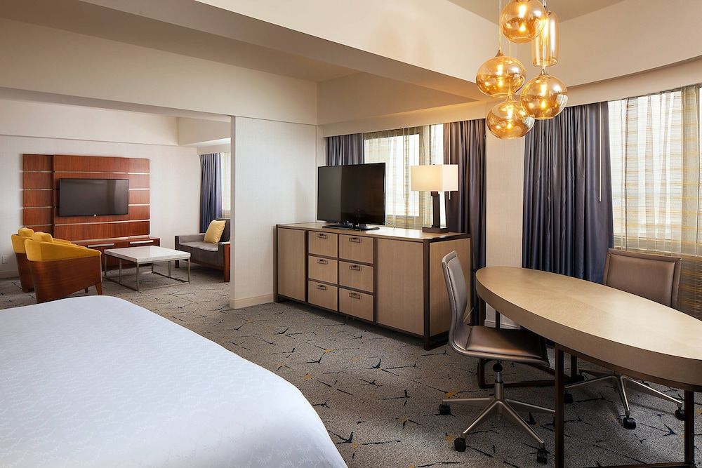 Sheraton Gateway Los Angeles Hotel featured 3