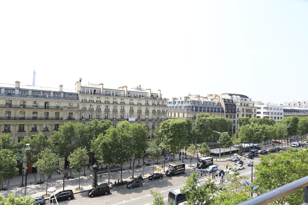 Fraser Suites Le Claridge Champs-Elysées exterior_detail