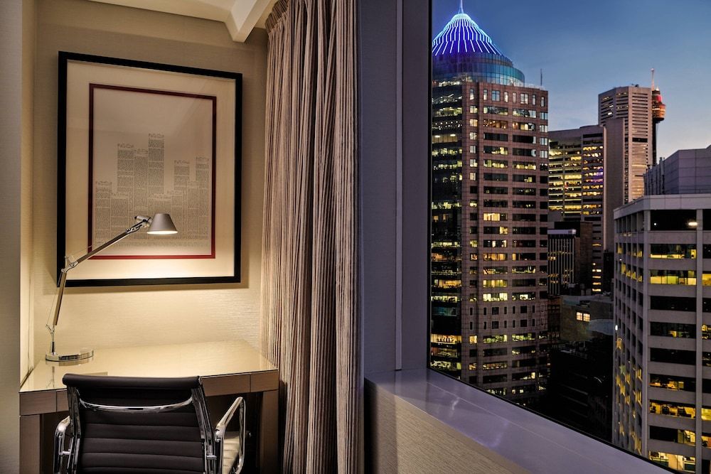 Sydney Harbour Marriott Hotel at Circular Quay Room, 1 King Bed 3