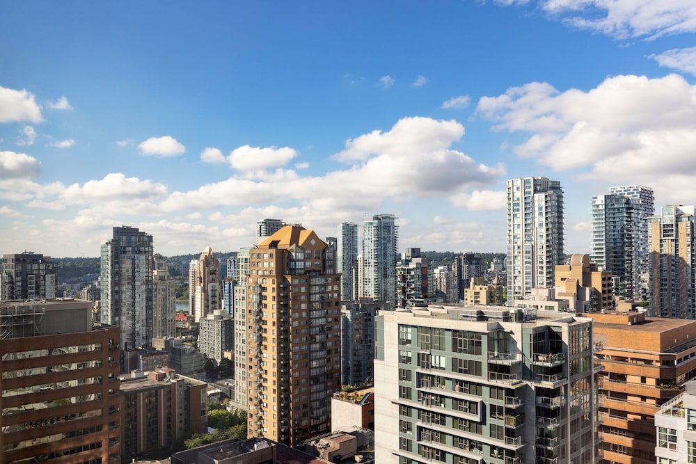 Sheraton Vancouver Wall Centre