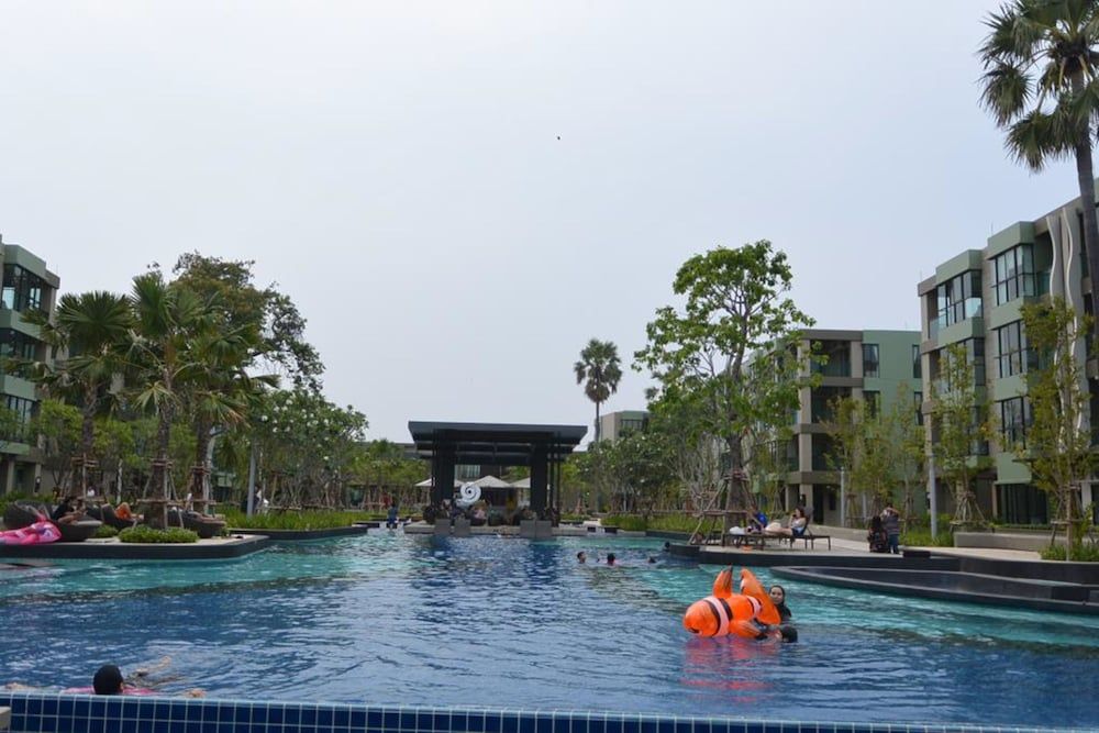 Lumpini Park Beach Cha-Am Seaview A01-207 pool 5