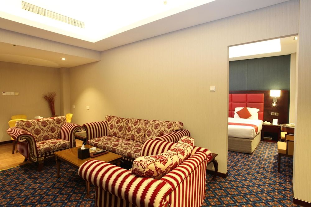 Ramee Guestline Hotel Qurum featured 3