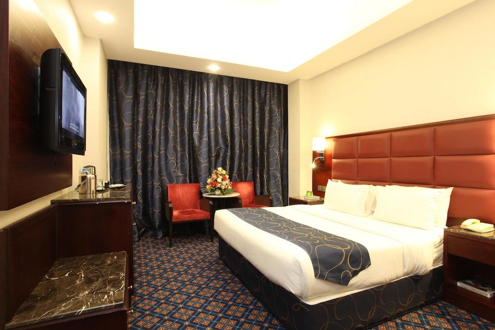 Ramee Guestline Hotel Qurum featured