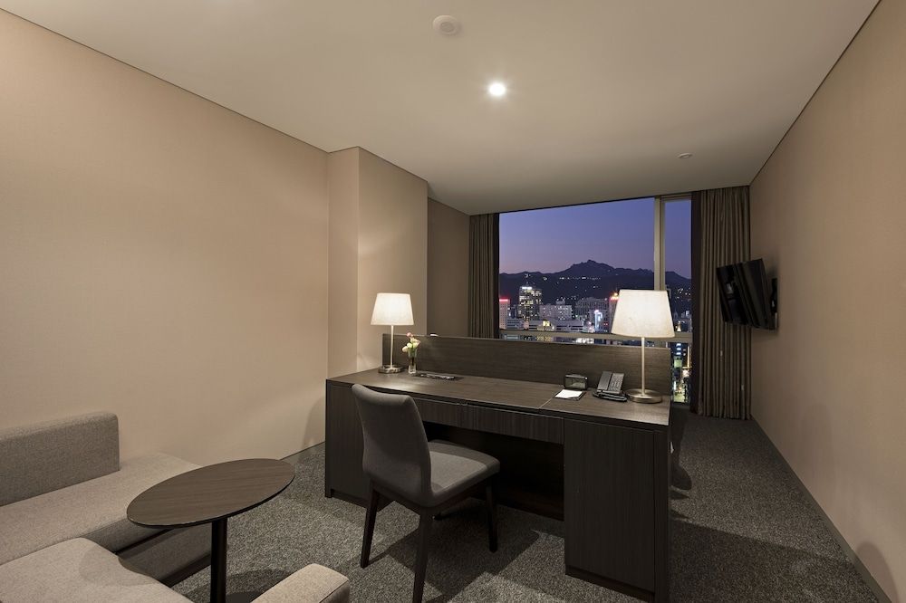 Nine Tree Premier Hotel Myeongdong 2 featured 3