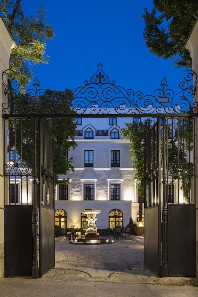 Palacio de los Duques Gran Meliá - The Leading Hotels of the World 4