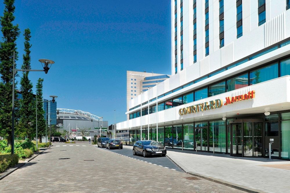 Courtyard Amsterdam Arena Atlas exterior_detail