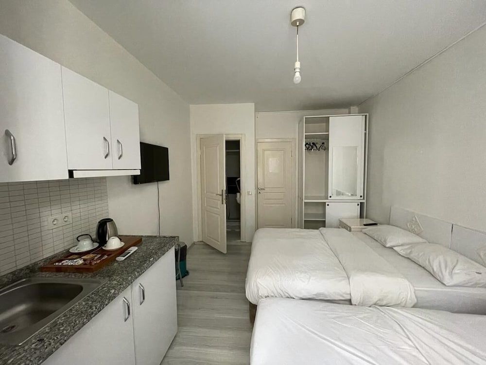 Royal Pera Taksim Standard Double Room 6