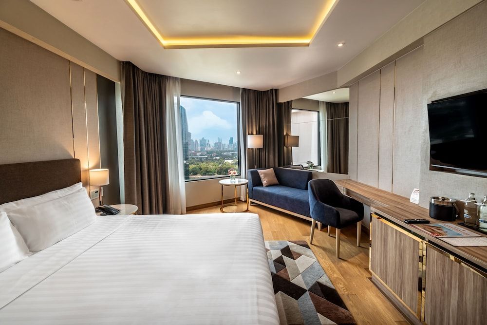 Rembrandt Hotel Bangkok featured