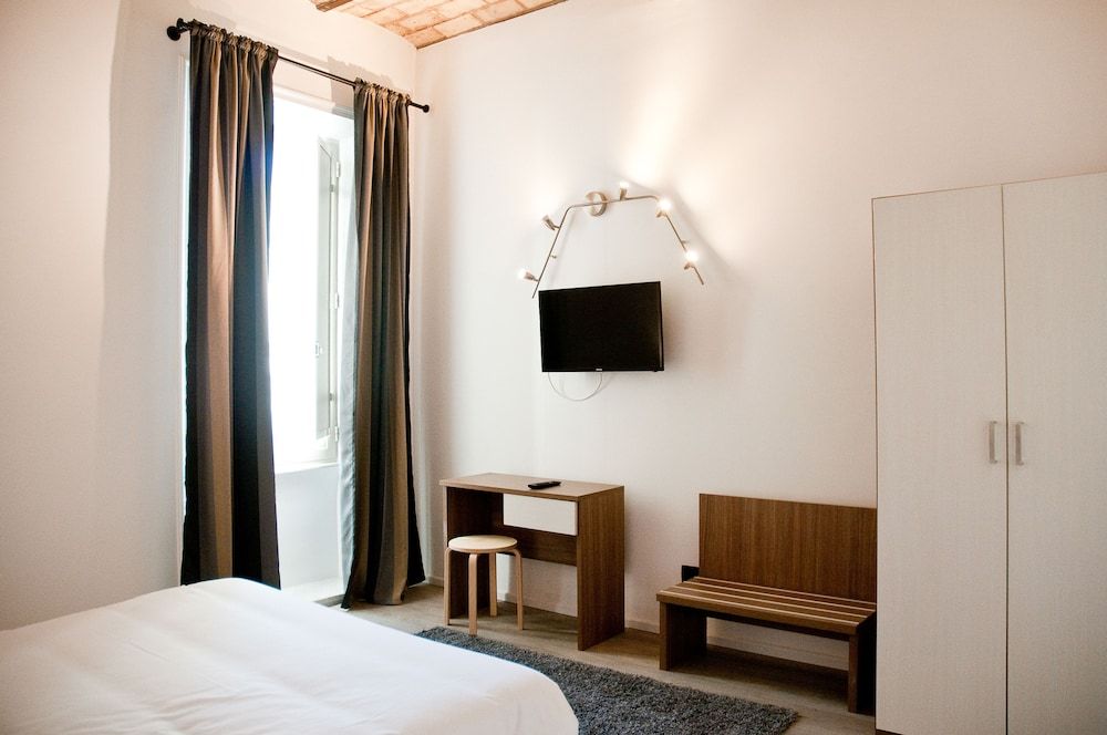 Giuturna Boutique Hotel featured 2