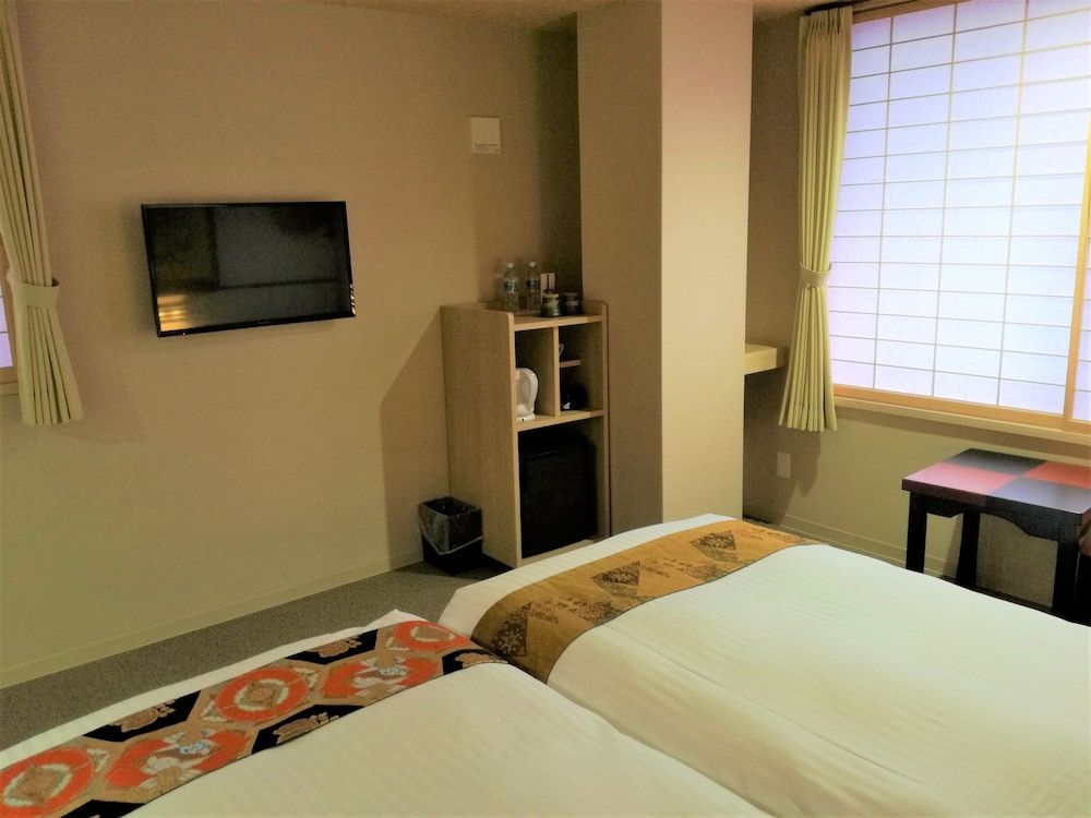 Kyoto INN Gion the Second Superior Twin Room, 2 Twin Beds, Non Smoking 3