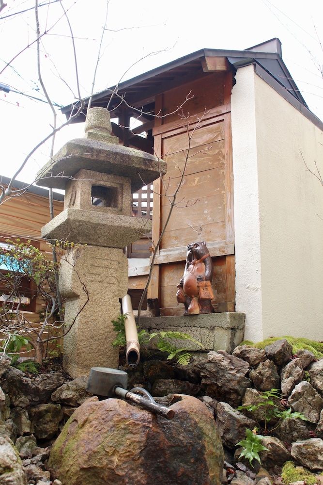 Jizo House 4