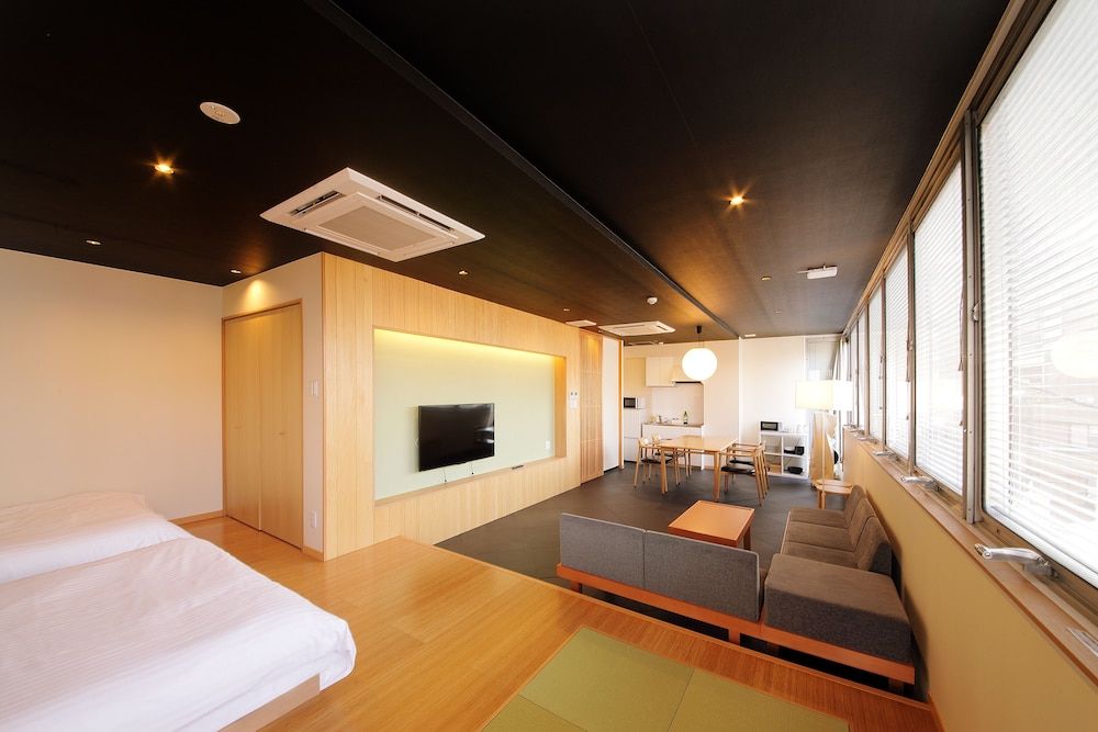 R Star Hostel Kyoto Japan featured