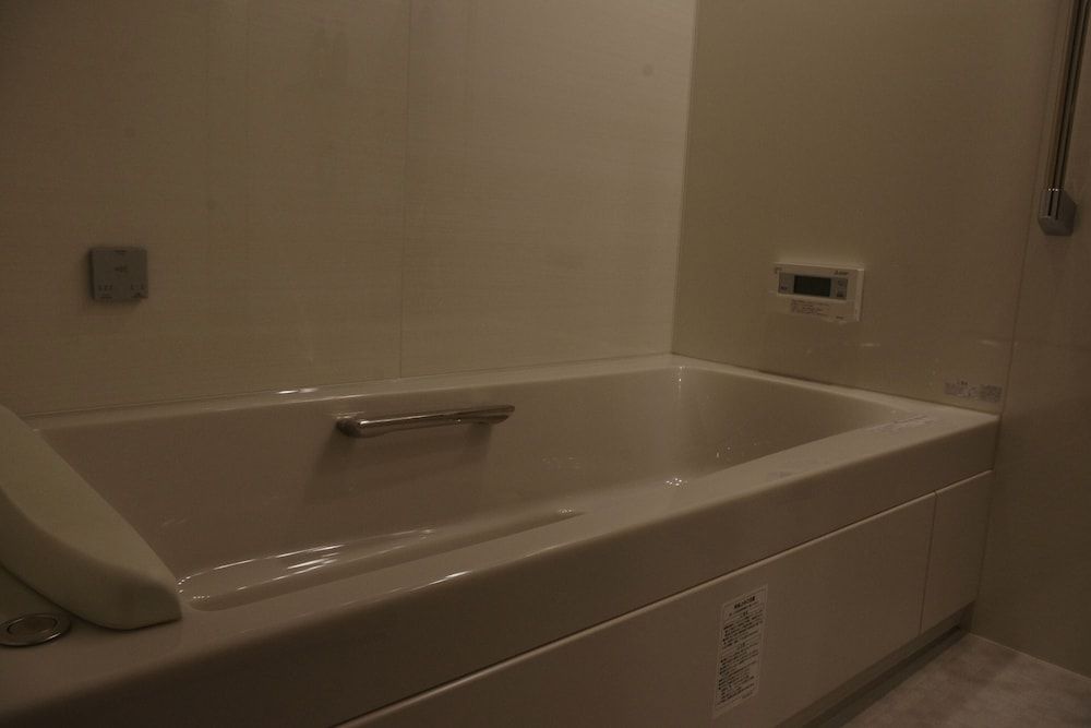 R&Run Kyoto serviced apartment & suites Family Suite, 3 Bedrooms, Jetted Tub, City View 14