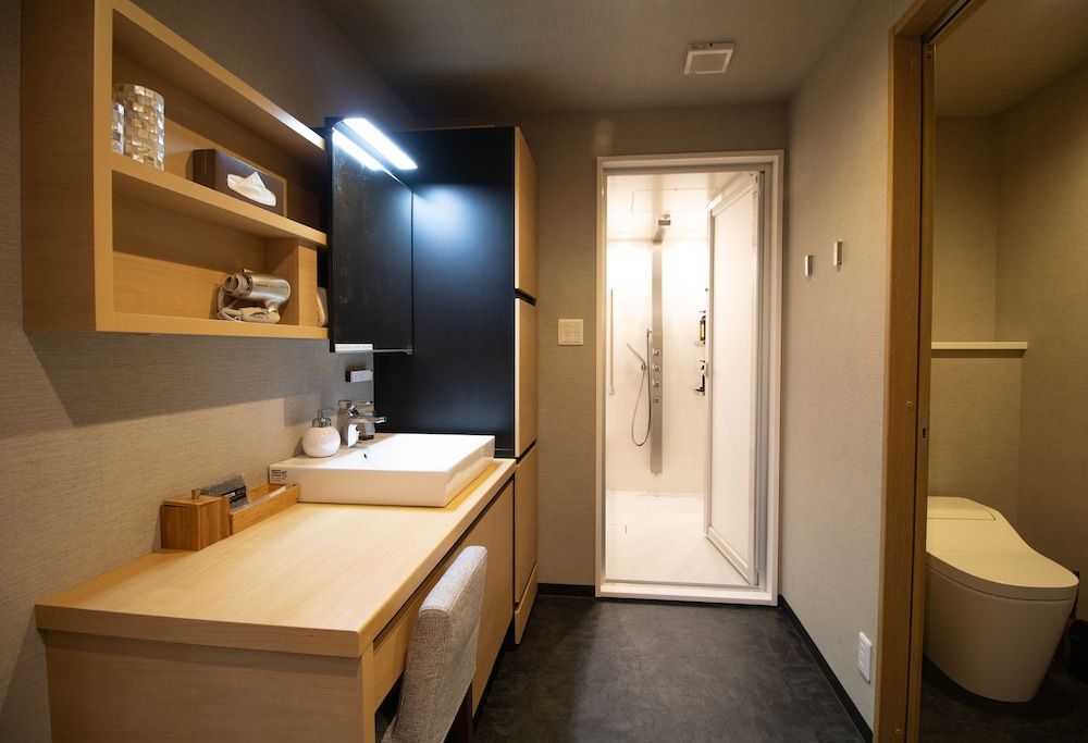 R&Run Kyoto serviced apartment & suites Family Suite, 3 Bedrooms, Jetted Tub, City View 12