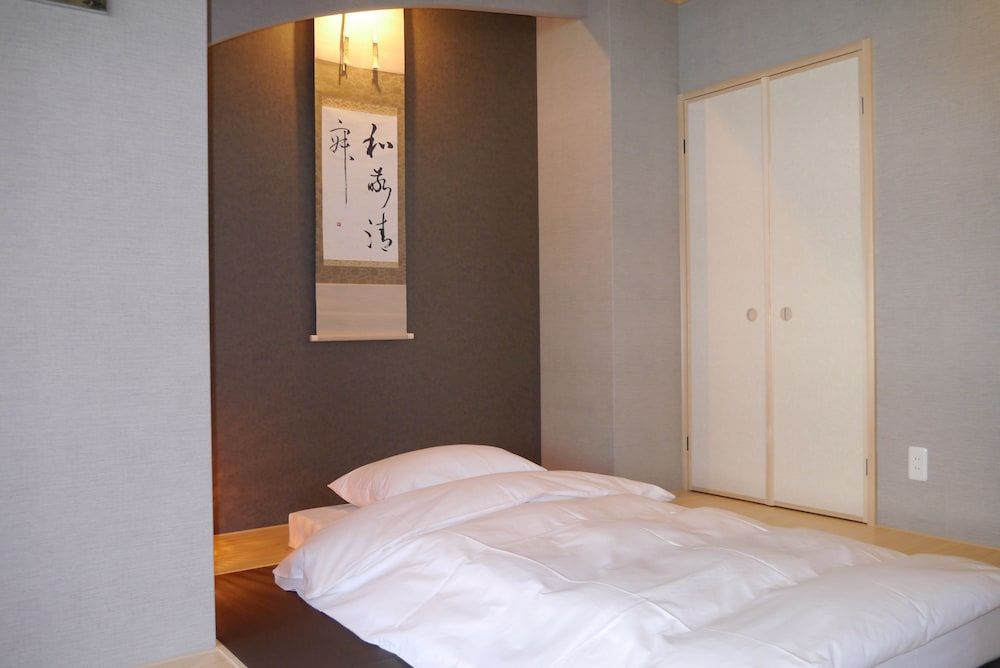 R&Run Kyoto serviced apartment & suites Family Suite, 3 Bedrooms, Jetted Tub, City View 5