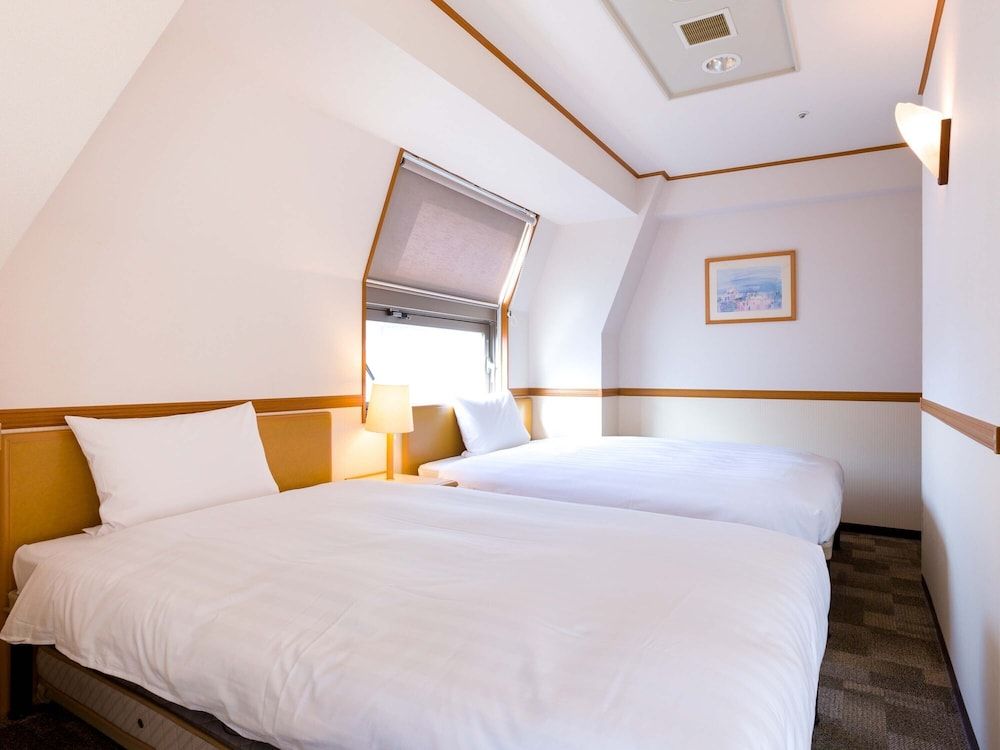 Toyoko Inn Kyoto Gojo-omiya featured 2