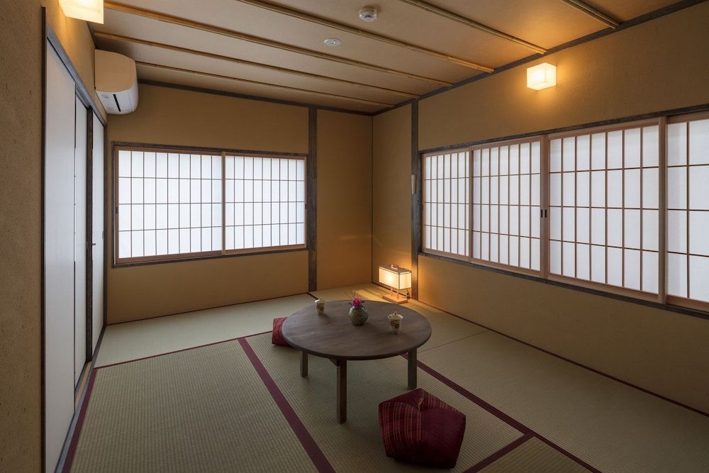 Sanjusangendo Yoitsubaki room