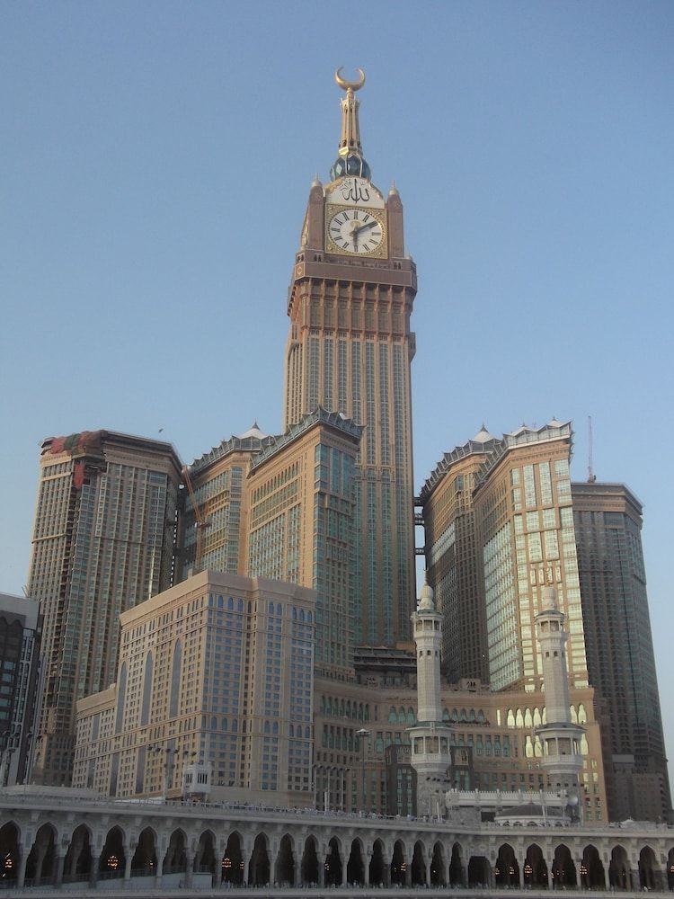 Mövenpick Hotel & Residence Hajar Tower Makkah facade