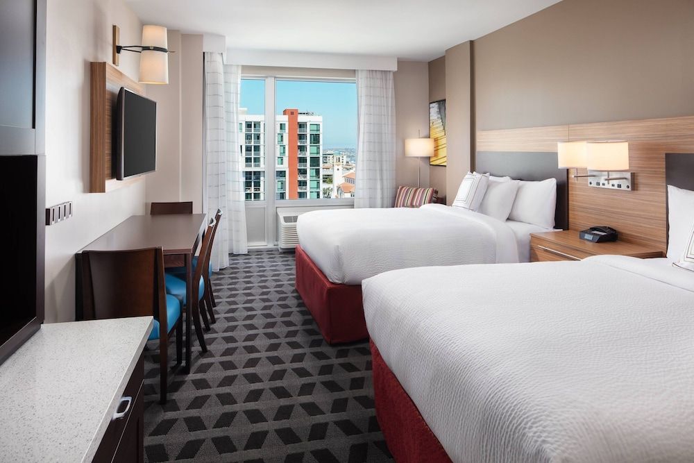 TownePlace Suites by Marriott San Diego Downtown featured 2