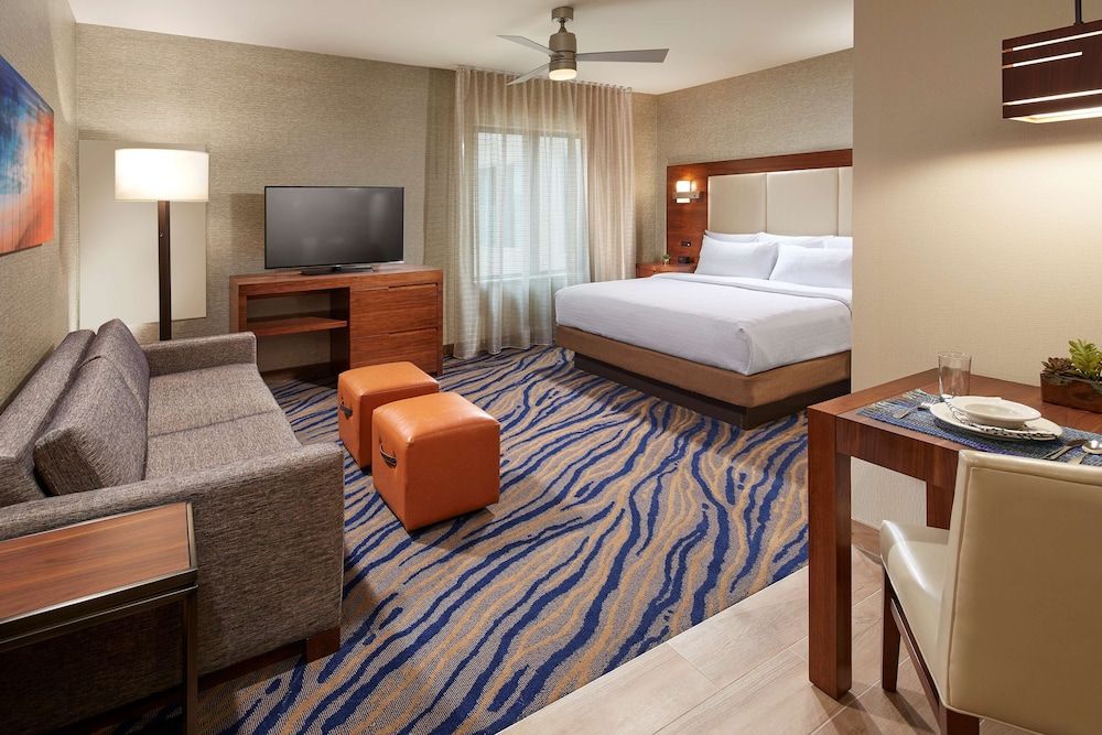 Homewood Suites by Hilton San Diego Mission Valley/Zoo featured 2